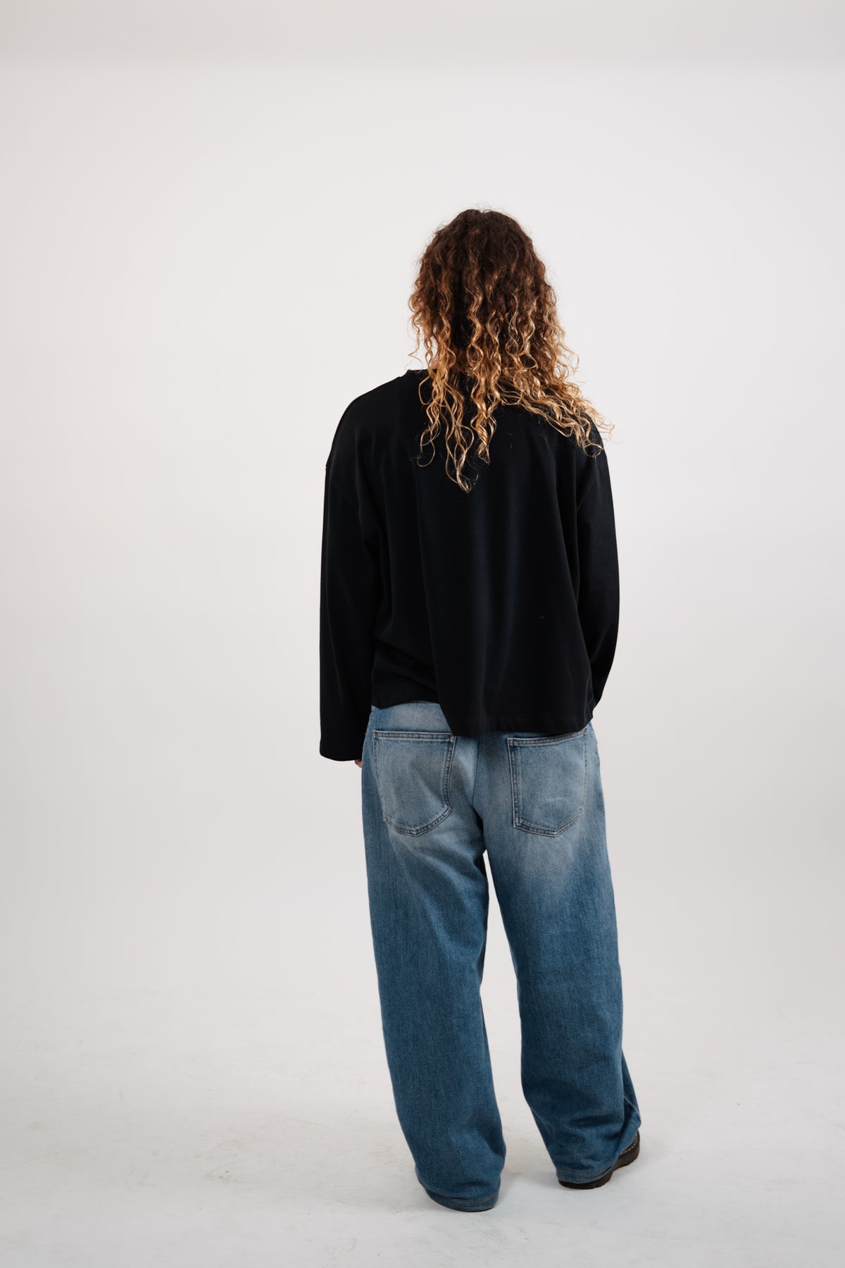 últimas unidades | LONGSLEEVE OVERSIZED BOXY FIT // SILÊNCIO
